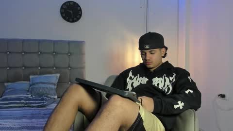 Snapshot of samxx_muscle chatting on October 22, 1:48 pm samxx_muscle online show from October 22, 1:48 pm