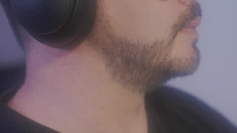 Sanders online show from April 4, 2:41 am