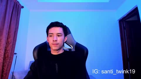 santi_twink19 online show from December 18, 10:35 pm