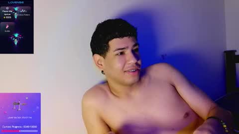 santi online show from February 12, 7:42 pm