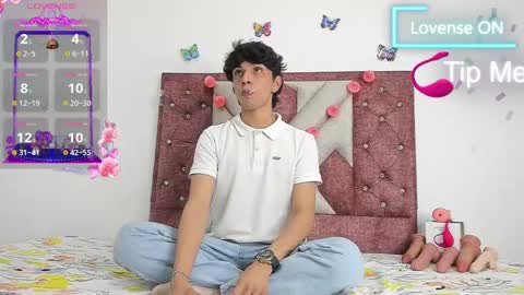 Santiago Carrington online show from February 26, 2:26 am