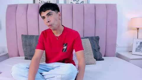 Santiago Carrington online show from March 6, 9:12 pm