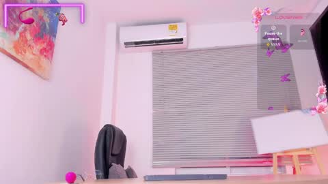 Santiago Carrington online show from April 7, 9:15 pm