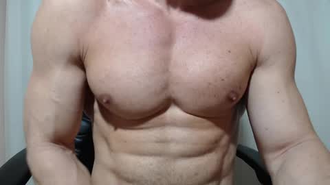 saradorj92 online show from April 16, 12:32 am