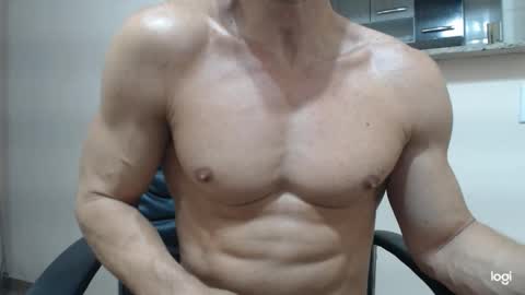 saradorj92 online show from February 16, 5:15 am