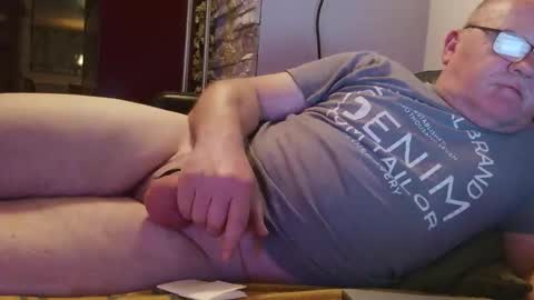 saugeil123 online show from April 9, 8:26 pm