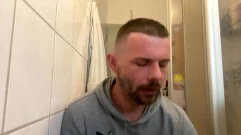 Snapshot of sawa08051989 chatting on October 10, 6:29 am chamomile online show from October 10, 6:29 am