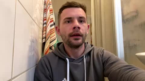 Snapshot of sawa08051989 chatting on February 14, 6:45 am chamomile online show from February 14, 6:45 am