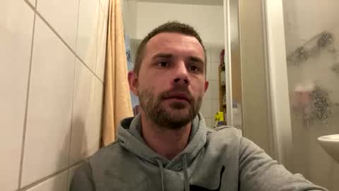 Snapshot of sawa08051989 chatting on November 2, 1:54 am chamomile online show from November 2, 1:54 am