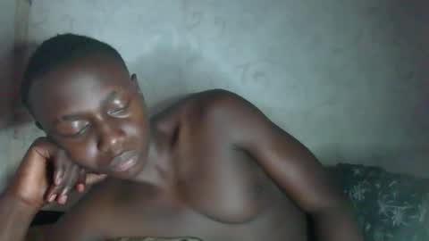 saylich online show from November 12, 4:40 am