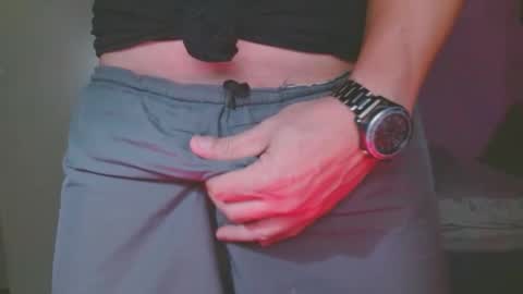 sbutter online show from December 4, 9:02 pm