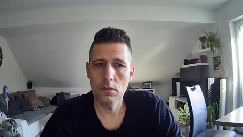 Dildomen online show from April 17, 7:00 am