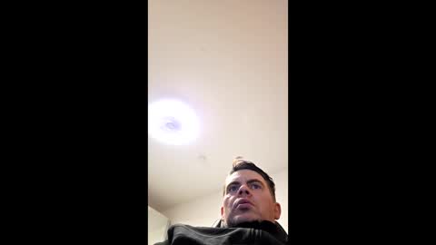 schosch01 online show from March 5, 5:47 am