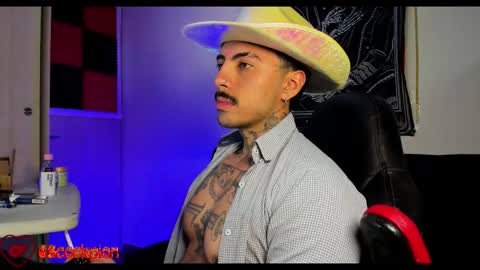 Alejandro help me to reach 200 thumps up online show from October 30, 7:43 am