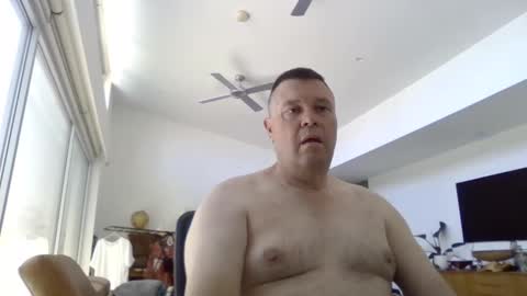 Snapshot of scoobs71 chatting on December 12, 3:54 am Scoobs online show from December 12, 3:54 am