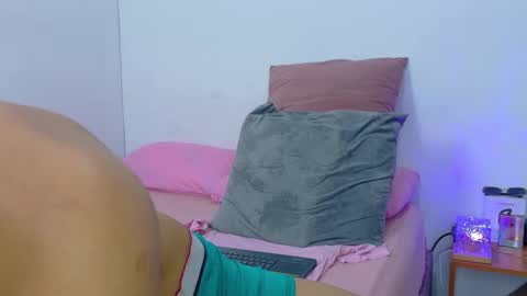 scook_gray online show from June 9, 12:23 am
