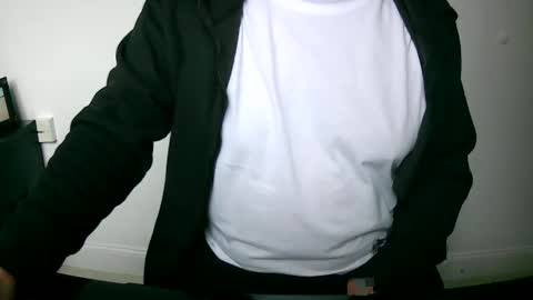 Snapshot of scotti30 chatting on February 18, 8:38 am Scott online show from February 18, 8:38 am