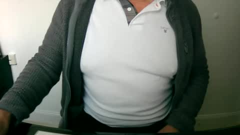 Snapshot of scotti30 chatting on January 24, 9:17 am Scott online show from January 24, 9:17 am