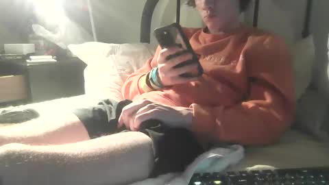 Snapshot of sdseventy chatting on January 21, 4:33 am ObvHype online show from January 21, 4:33 am