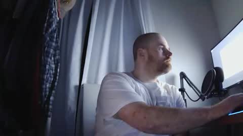 seanv26 online show from December 22, 3:47 am