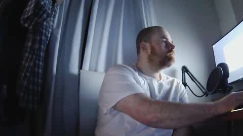 seanv26 online show from February 26, 2:57 am