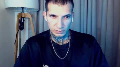 Snapshot of sebastian_muss chatting on October 26, 1:13 pm Sebastian online show from October 26, 1:13 pm