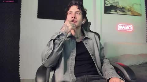 Lucian Sinclair online show from February 15, 1:12 am