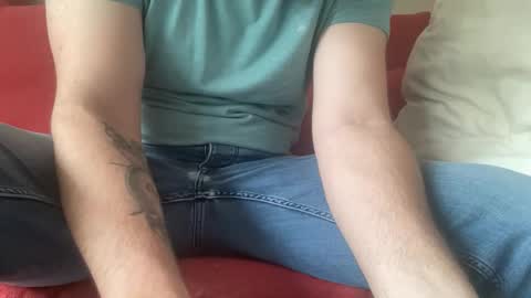 secretagent17 online show from April 18, 11:44 am