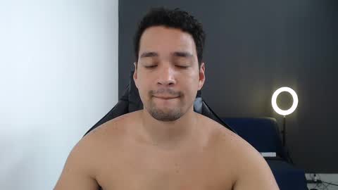 Snapshot of secretboy5000 chatting on January 23, 2:07 pm Jex online show from January 23, 2:07 pm