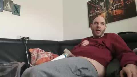 Sebastian online show from March 21, 7:23 am