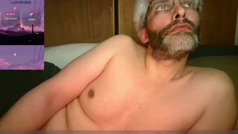 Snapshot of seewolf1000 chatting on March 10, 5:07 pm seewolf1000 online show from March 10, 5:07 pm