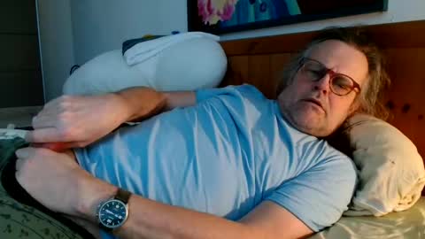 sehr_gespannt online show from February 26, 8:15 am