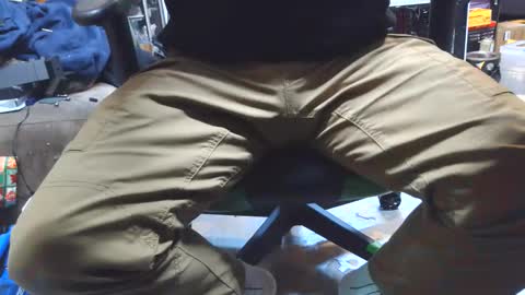 selfpound online show from February 7, 4:41 am