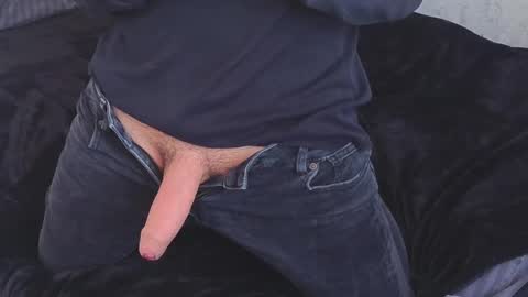 sendlovestudio online show from April 7, 8:47 am