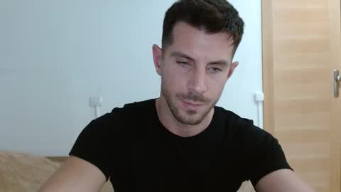 serafino94 online show from March 7, 12:48 am