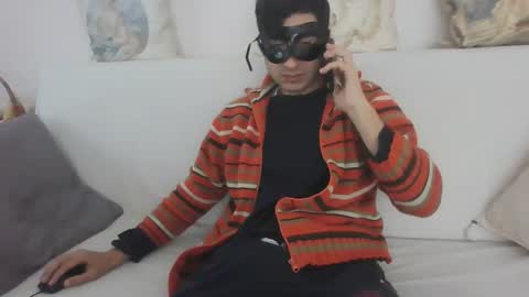 sero98313230 online show from November 19, 11:32 am