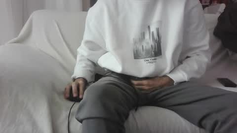 sero98313230 online show from March 7, 1:53 pm