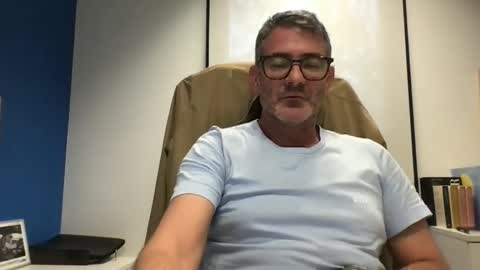 sesamechris92 online show from October 23, 5:05 pm