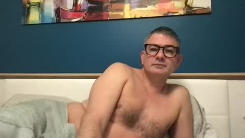 sesamechris92 online show from December 4, 6:53 am