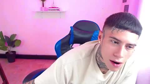 Thomas online show from October 23, 4:10 pm