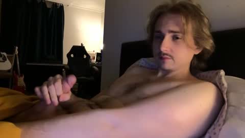 seven20yrs online show from December 9, 4:07 pm