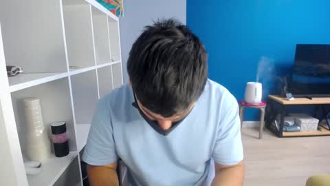 Tommy online show from December 16, 7:26 am