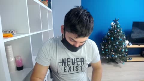 Tommy online show from December 22, 8:38 am