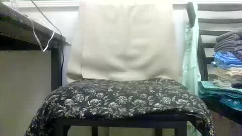 Snapshot of sexy_white_daddy chatting on October 20, 6:45 pm Daddy online show from October 20, 6:45 pm