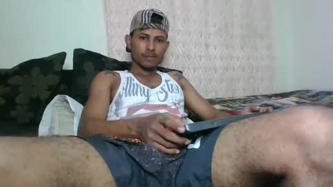 Snapshot of sexyleon69 chatting on February 22, 4:26 pm Sexy leon online show from February 22, 4:26 pm