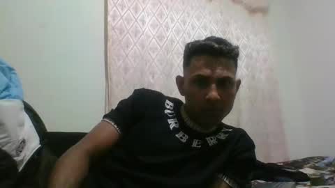 Snapshot of sexyleon69 chatting on February 6, 7:35 am Sexy leon online show from February 6, 7:35 am