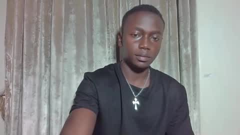 sexylinkebony2 online show from March 2, 5:08 am