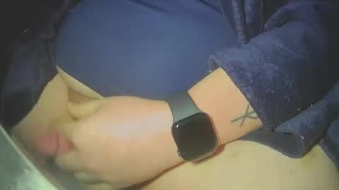 Snapshot of sexzilla15 chatting on February 6, 7:18 pm no face online show from February 6, 7:18 pm