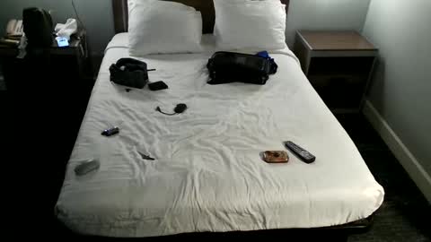 LickMeWhereIpEe online show from February 13, 9:06 pm