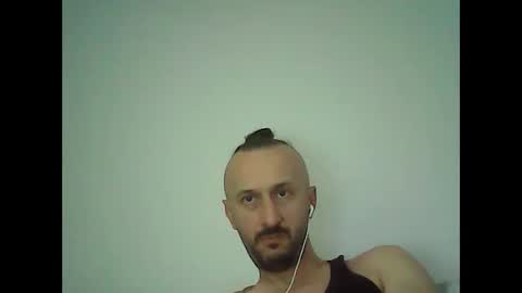 Snapshot of shooter_coool chatting on October 26, 12:07 pm shooter_coool online show from October 26, 12:07 pm